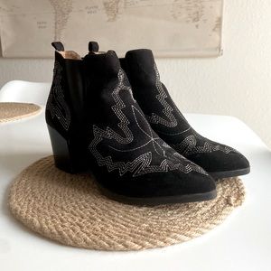 Western Stitched Black Velvet Booties
